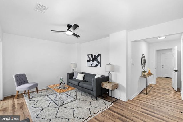 412 NIKKI TER SE, Leesburg, VA 20175