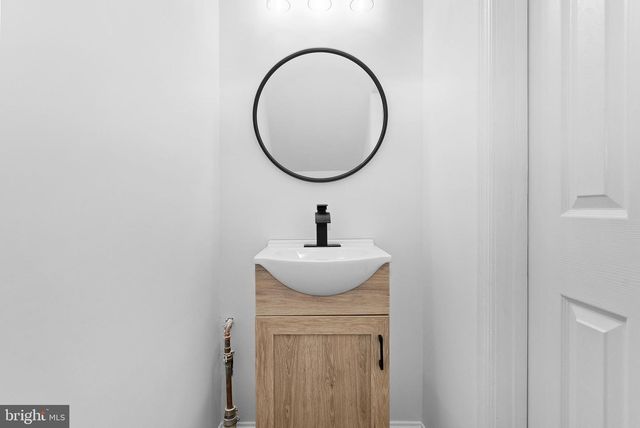 412 NIKKI TER SE, Leesburg, VA 20175