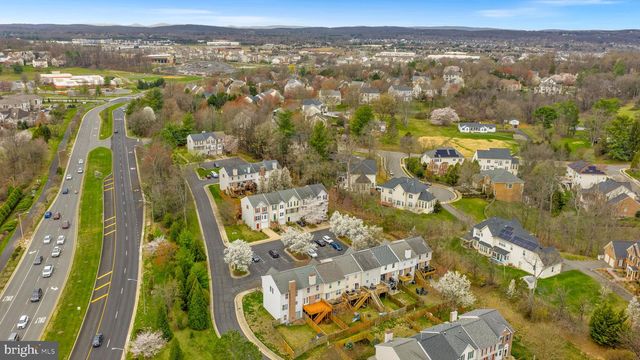 412 NIKKI TER SE, Leesburg, VA 20175