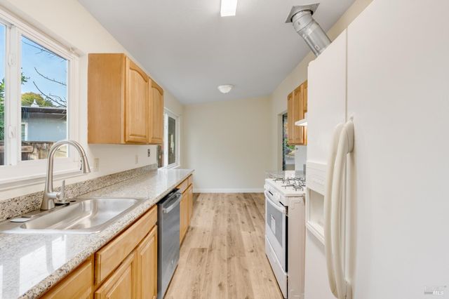 103 Sandalwood Ct, Vallejo, CA 94591