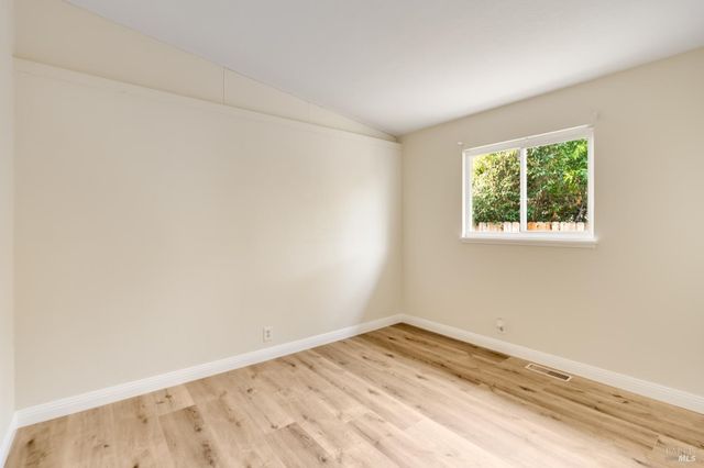 103 Sandalwood Ct, Vallejo, CA 94591