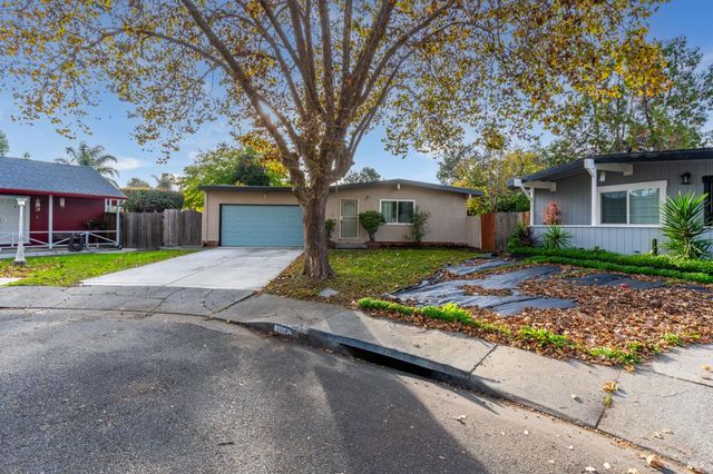 103 Sandalwood Ct, Vallejo, CA 94591