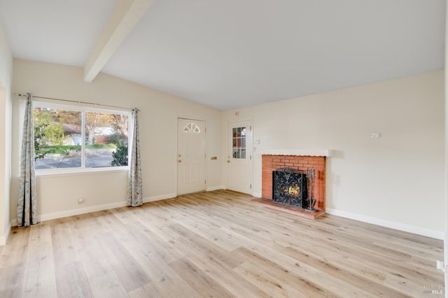 103 Sandalwood Ct, Vallejo, CA 94591