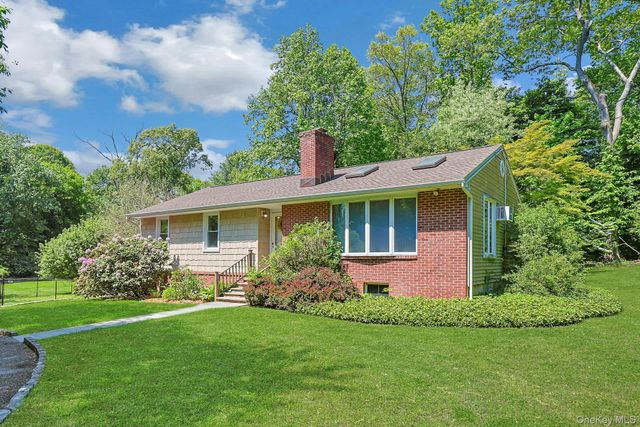 24 Virginia Lane, Thornwood, NY 10594