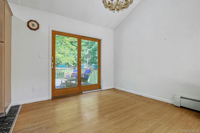 24 Virginia Lane, Thornwood, NY 10594