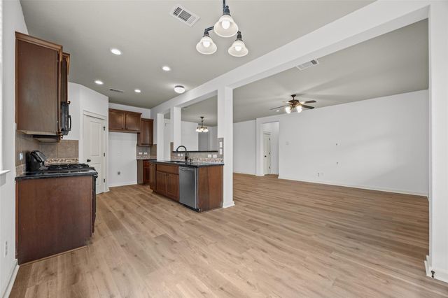 331 Rosemary HOLW, Buda, TX 78610