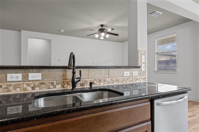 331 Rosemary HOLW, Buda, TX 78610