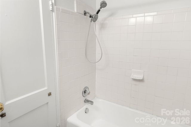 212 Wakefield Drive A, Charlotte, NC 28209