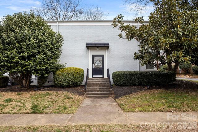 212 Wakefield Drive A, Charlotte, NC 28209