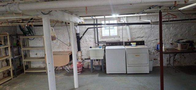 1323 13TH AVENUE, Menominee, MI 49858