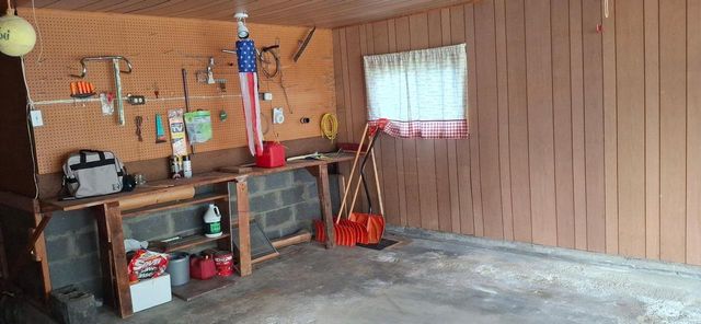 1323 13TH AVENUE, Menominee, MI 49858