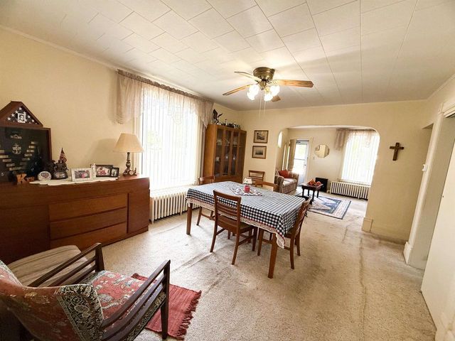 1323 13TH AVENUE, Menominee, MI 49858