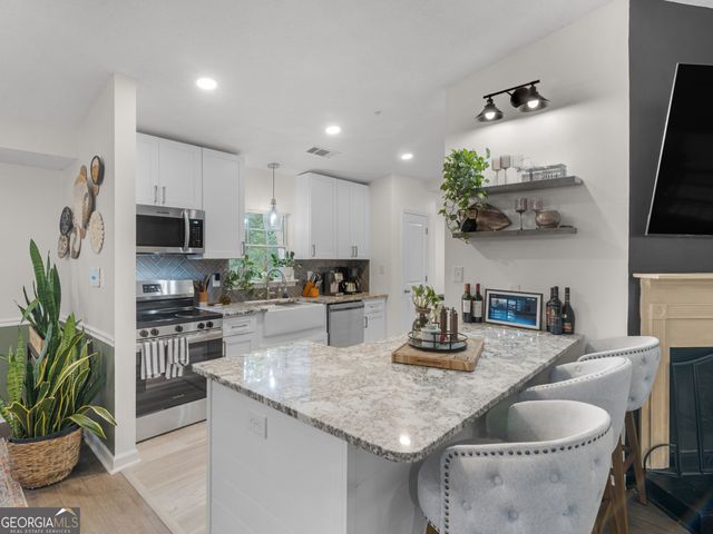 70 Charlotte Boulevard, Stockbridge, GA 30281