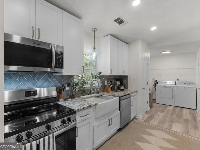 70 Charlotte Boulevard, Stockbridge, GA 30281