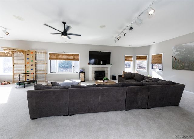 5540 Parapet Court, Colorado Springs, CO 80918
