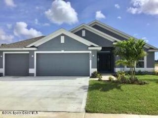 210 Edgevale Road SE, Palm Bay, FL 32909