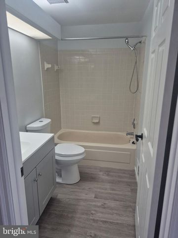 5035 9TH ST S, Arlington, VA 22204