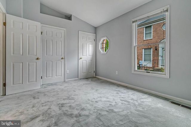 5035 9TH ST S, Arlington, VA 22204