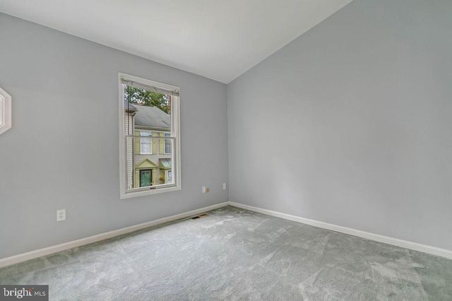 5035 9TH ST S, Arlington, VA 22204