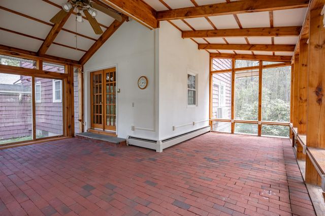 54 Towle Road, Chester, NH 03036