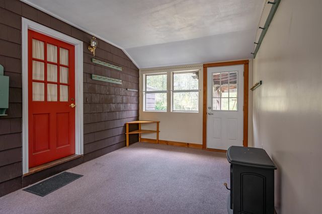 54 Towle Road, Chester, NH 03036