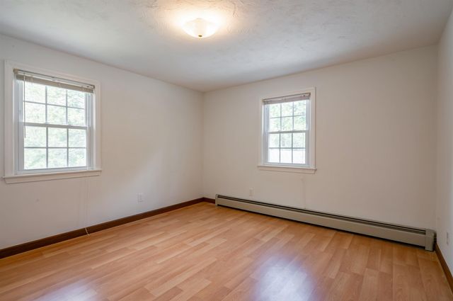 54 Towle Road, Chester, NH 03036