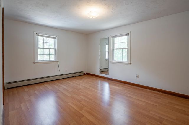 54 Towle Road, Chester, NH 03036