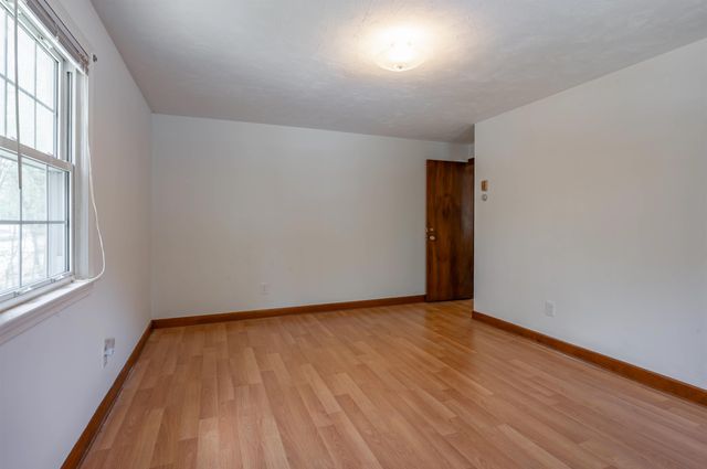 54 Towle Road, Chester, NH 03036