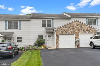 2610 DANIELS LN, Quakertown, PA 18951