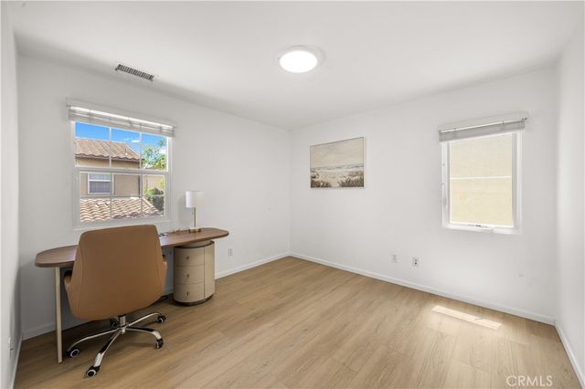 102 Chantilly, Irvine, CA 92620