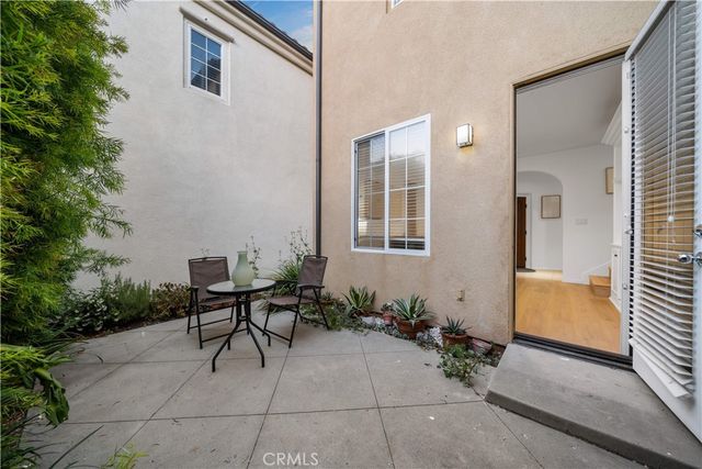 102 Chantilly, Irvine, CA 92620