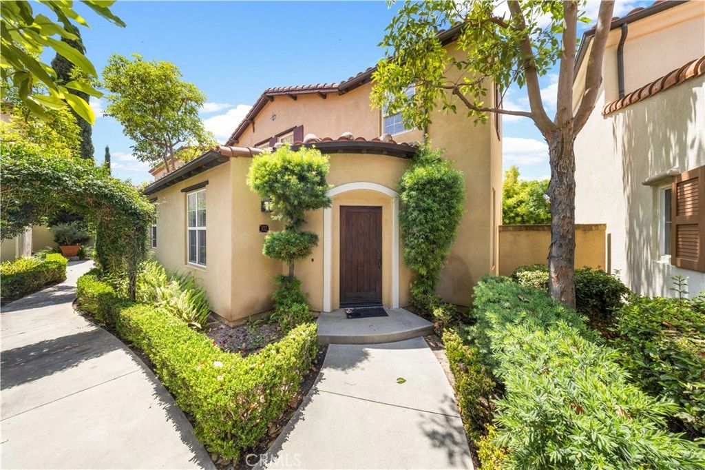 102 Chantilly, Irvine, CA 92620