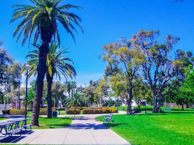 802 Euclid Ave 301, Miami Beach, FL 33139