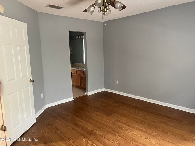 1545 VINELAND Circle B, Fleming Island, FL 32003