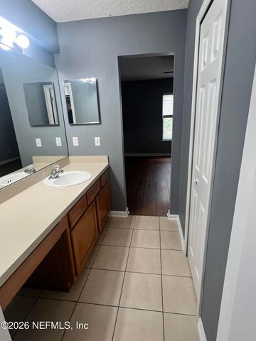 1545 VINELAND Circle B, Fleming Island, FL 32003