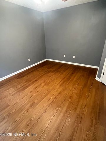 1545 VINELAND Circle B, Fleming Island, FL 32003