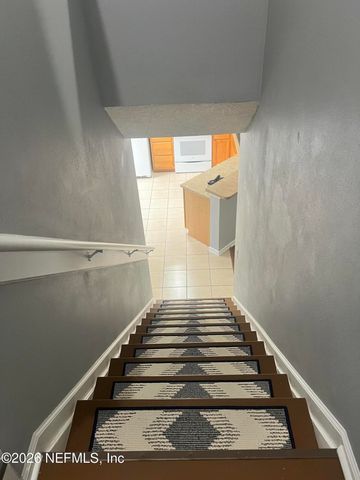 1545 VINELAND Circle B, Fleming Island, FL 32003