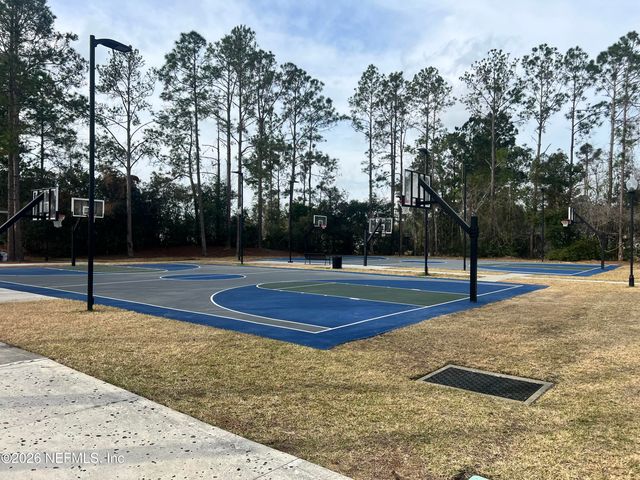 1545 VINELAND Circle B, Fleming Island, FL 32003