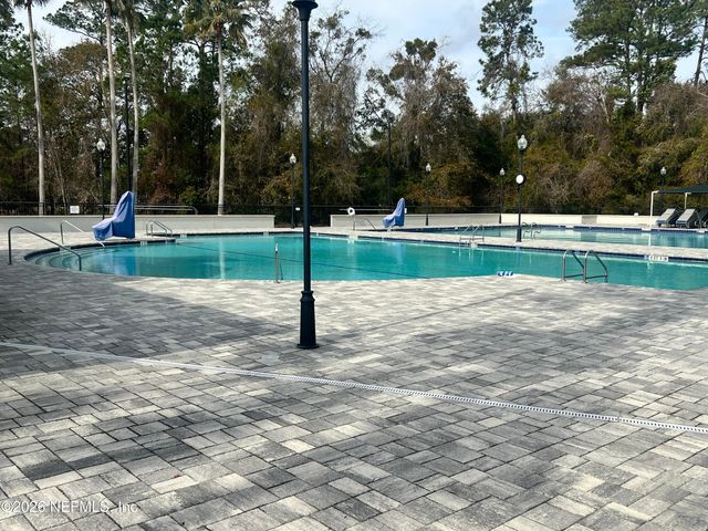 1545 VINELAND Circle B, Fleming Island, FL 32003