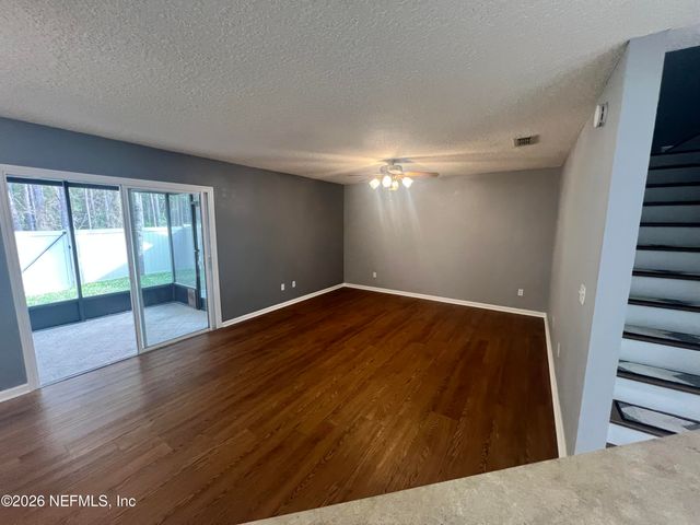 1545 VINELAND Circle B, Fleming Island, FL 32003