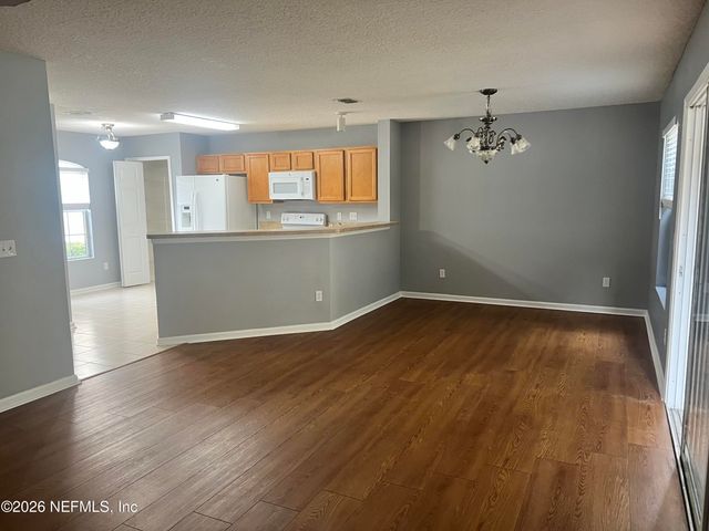 1545 VINELAND Circle B, Fleming Island, FL 32003