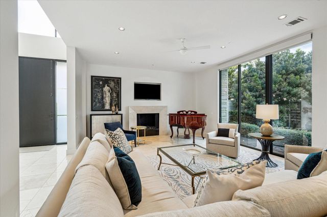 2114 Potomac Drive A, Houston, TX 77057