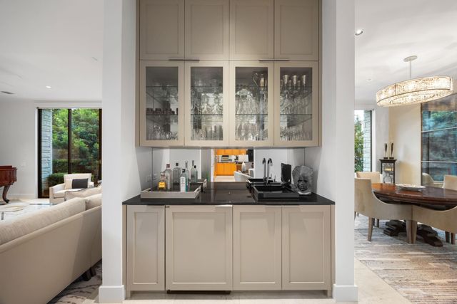 2114 Potomac Drive A, Houston, TX 77057