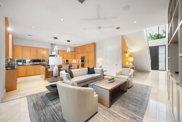 2114 Potomac Drive A, Houston, TX 77057