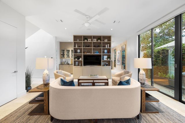 2114 Potomac Drive A, Houston, TX 77057