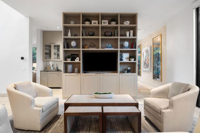 2114 Potomac Drive A, Houston, TX 77057