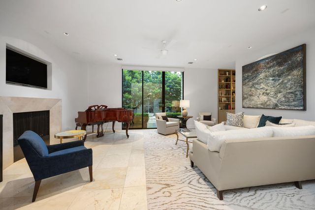 2114 Potomac Drive A, Houston, TX 77057