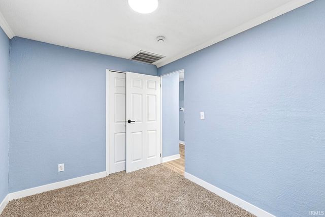 55345 Hollywood Boulevard, South Bend, IN 46628