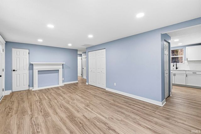 55345 Hollywood Boulevard, South Bend, IN 46628