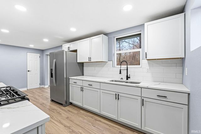 55345 Hollywood Boulevard, South Bend, IN 46628